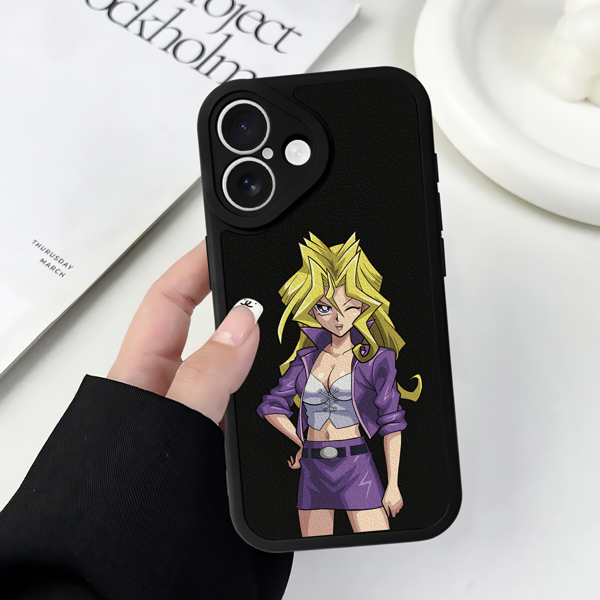 （画像用） 遊☆戯☆王 Yu-Gi-Oh! 【iPhone 16シリーズ対応】シリコンスマホケース（レザー調） 材質：シリコン